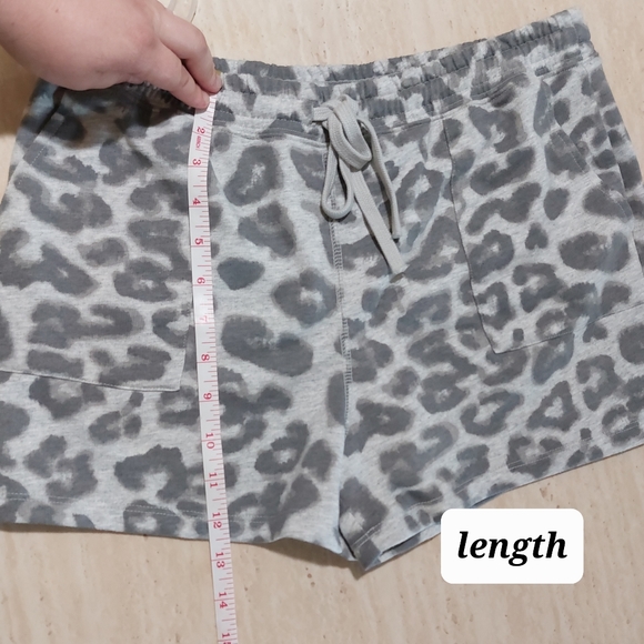 Lucky Brand Grey Leopard Print Small Drawstring Comfy Loungewer Sweat Shorts - Picture 7 of 12